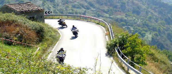 Itinerari: Itinerario in moto fra Garfagnana e Alpi Apuane