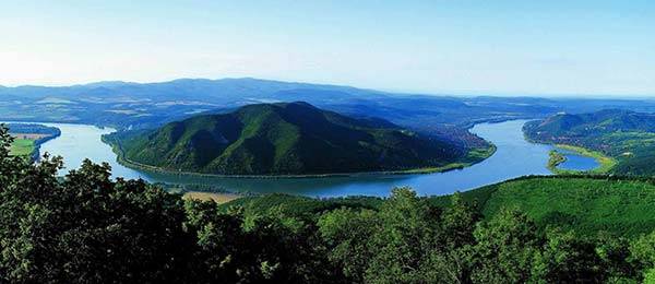 Strade: L'incantevole Ansa del Danubio e Visegrad