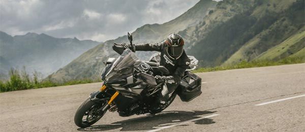 Tour in moto: Da Genova alle Dolomiti in un viaggio dalle 10.000 curve