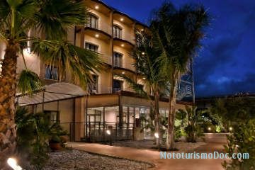 Viola Palace Hotel - Villafranca Tirrena - 1