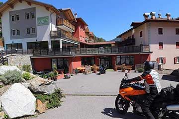Alpen Garten Hotel Margherita - Rumo - 1