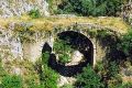 Ponte di pietra a Muro Lucano