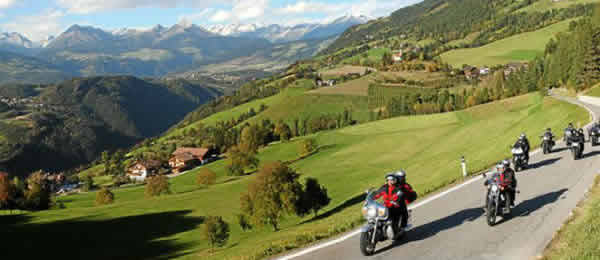 Itinerari moto: Curve e tornanti dei passi delle Alpi Marittime