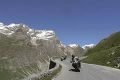 In moto tra le Alpi
