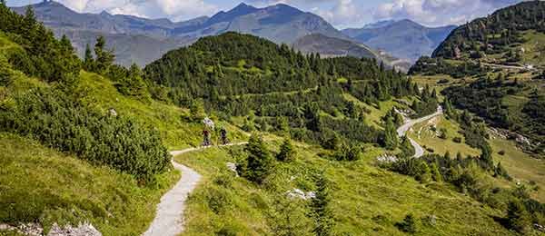 Mini tour in moto: Anello Crocedomini: Lombardia da scoprire su due ruote