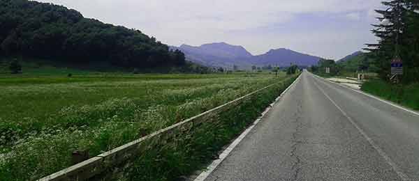 Mini tour in moto: Mini itinerario sull'Altopiano delle Cinquemiglia in Abruzzo