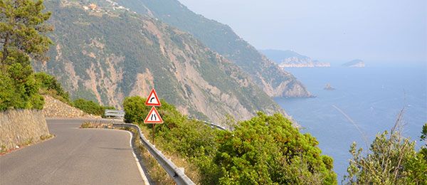 Mini tour in moto: Le Cinque Terre mozzafiato fino a Monterosso al Mare