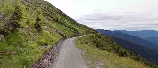 Mini tour in moto: Zoncolan e Panoramica delle Vette splendide Alpi Carniche