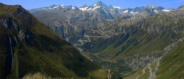 Strade: Il maestoso Passo della Furka