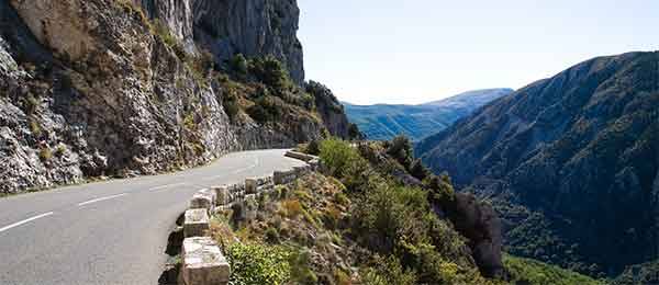 Strade: Route de Gentelly, spettacolari curve fra le Alpi Marittime