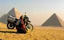 Viaggi avventura: Egitto in moto dalle misteriose piramidi alla diga di Assuan