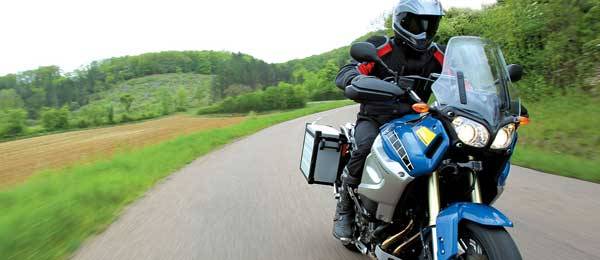 Tour in moto: In motocicletta tra le colline della Val d'Orcia in Toscana