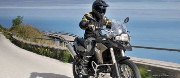 Mototurismo nel Conero tra il mare e il monte delle Marche