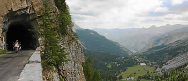 Tour in moto: Route de Grand Alpes: in moto tra le nuvole