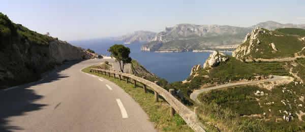 Tour in moto: In Francia tra il mare e i tornanti dei monti della Provenza