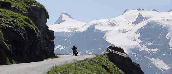 Tour in moto: Traversata delle Alpi da Trieste allo Stelvio e Umbrail Pass