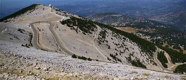 Mont Ventoux: il gigante della Provenza in moto