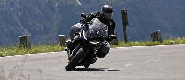 Tour in moto: Strade da moto: la serpentinea Statale 508 del Passo Pennes