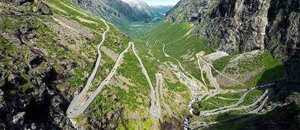 Tour in moto: Trollstigen: 11 tornanti da brividi nel cuore della Norvegia