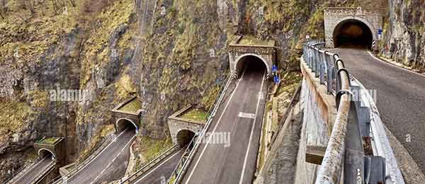 Tour in moto: Passo San Boldo in moto: i Tornanti elicoidali in Galleria