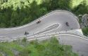 Foto 1 Spluga in Moto: La Guida alla SS36 tra Curve e Leggenda